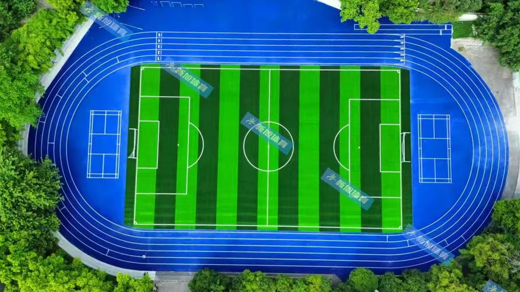 新旭體育重慶學(xué)校塑膠跑道